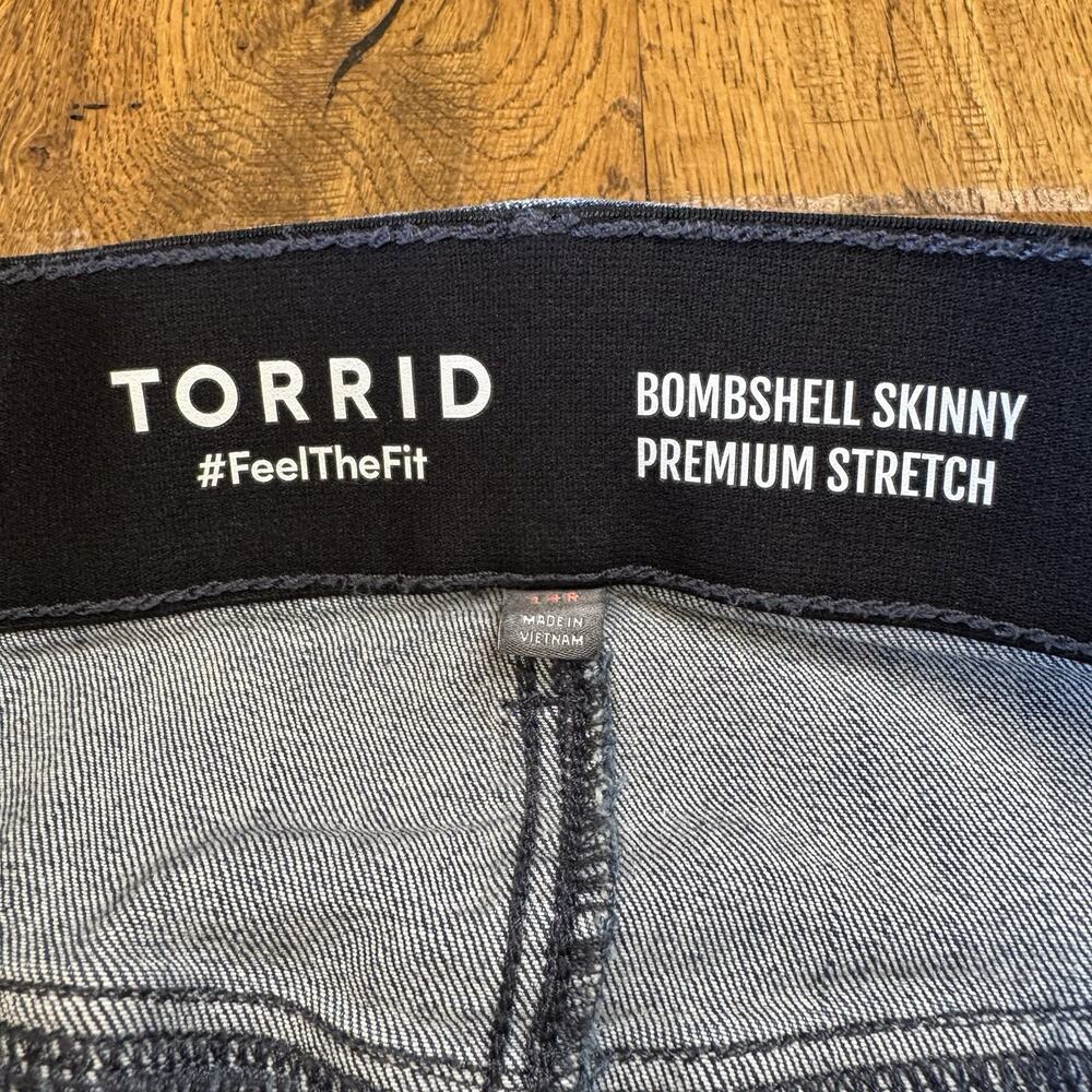 Torrid Jeans Bombshell Skinny Premium Stretch Hi-Rise Denim Med Wash Womens 14 - Picture 2 of 8